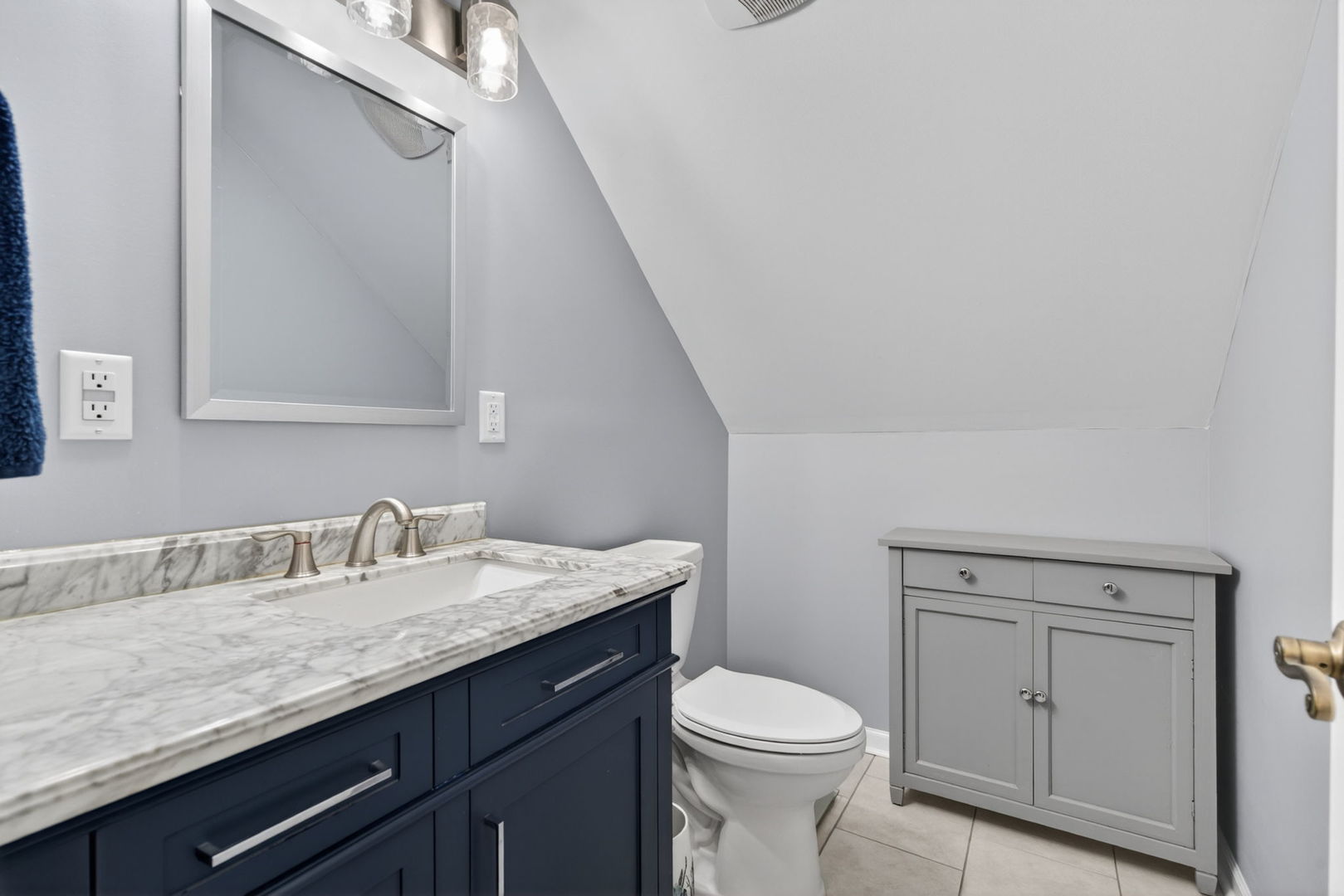 250 FOSSIL POINT Court, Wilmington, IL 60481