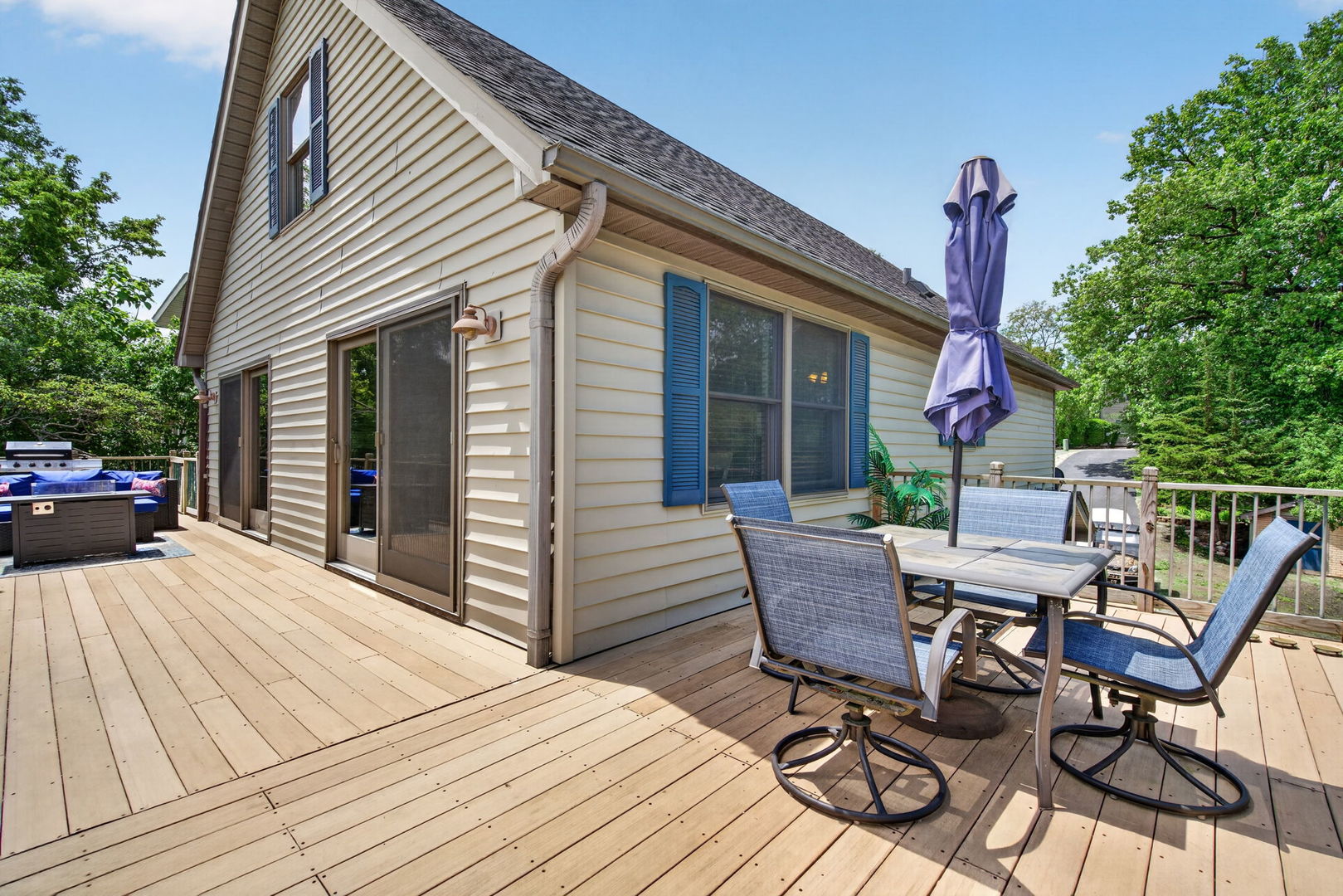 250 FOSSIL POINT Court, Wilmington, IL 60481
