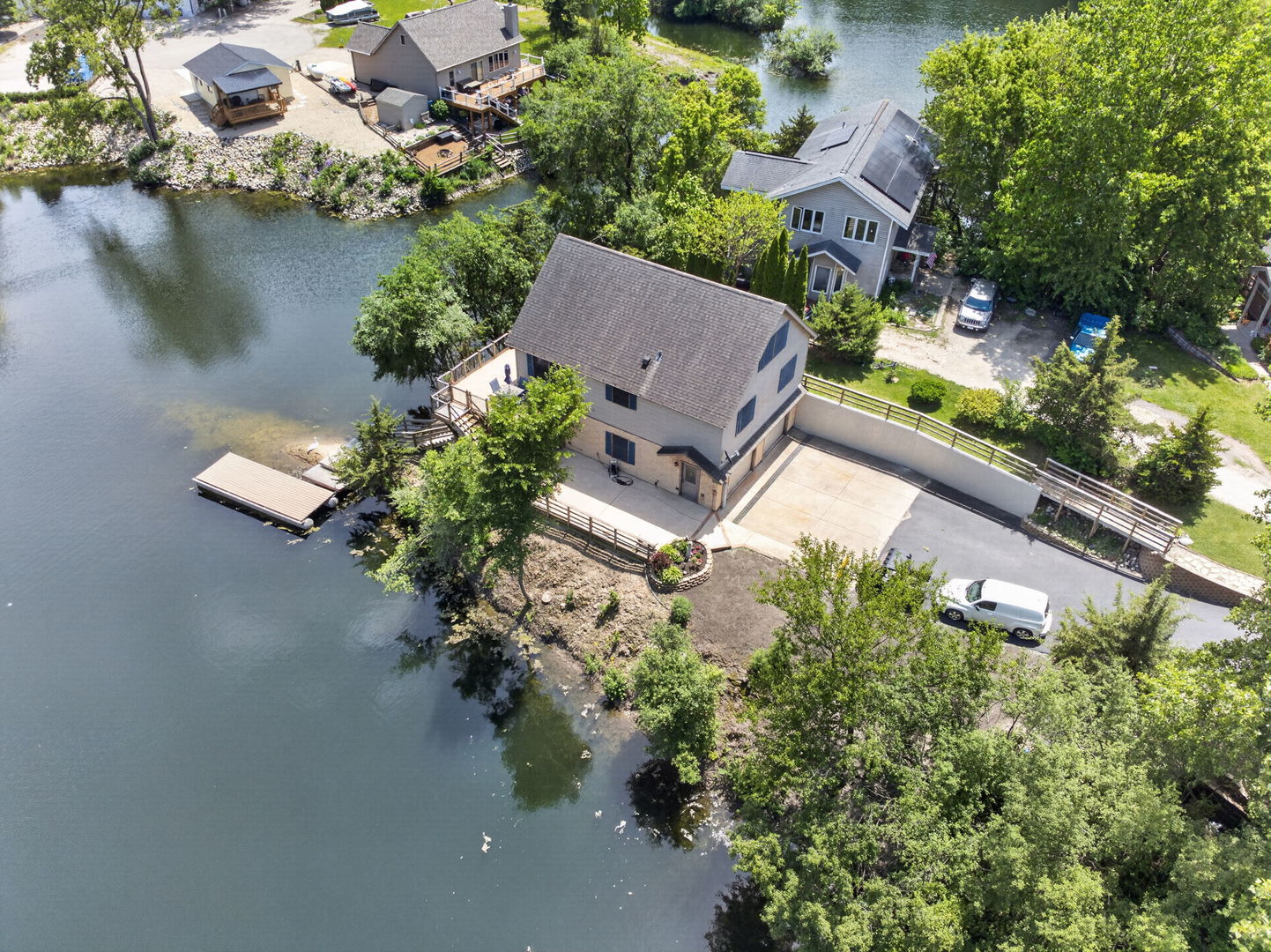 250 FOSSIL POINT Court, Wilmington, IL 60481
