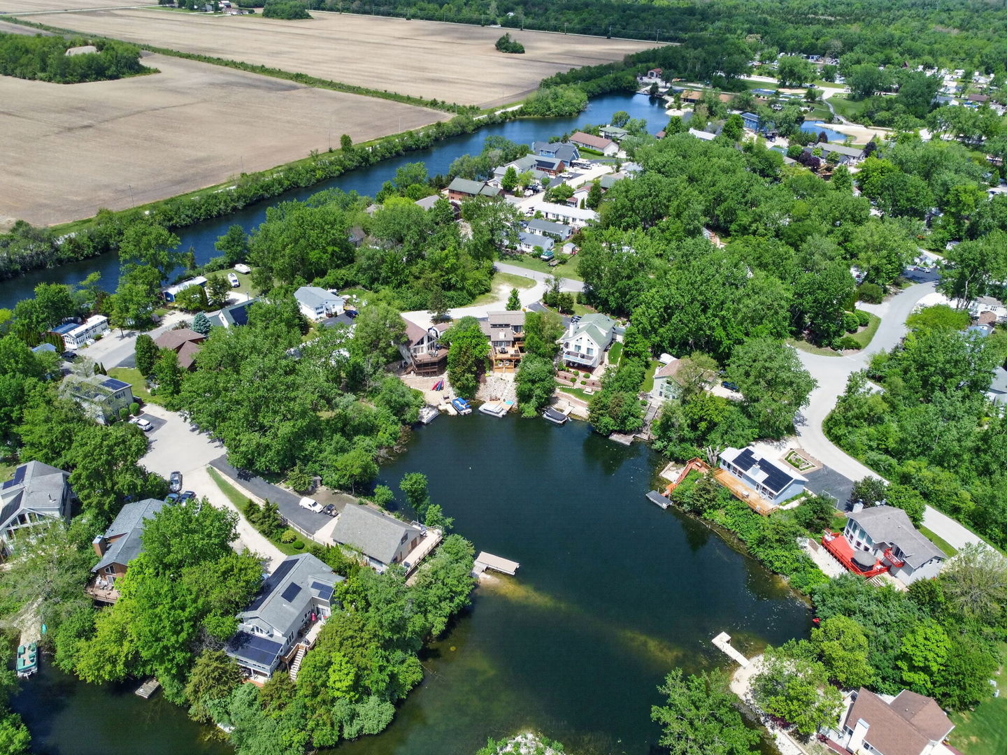 250 FOSSIL POINT Court, Wilmington, IL 60481