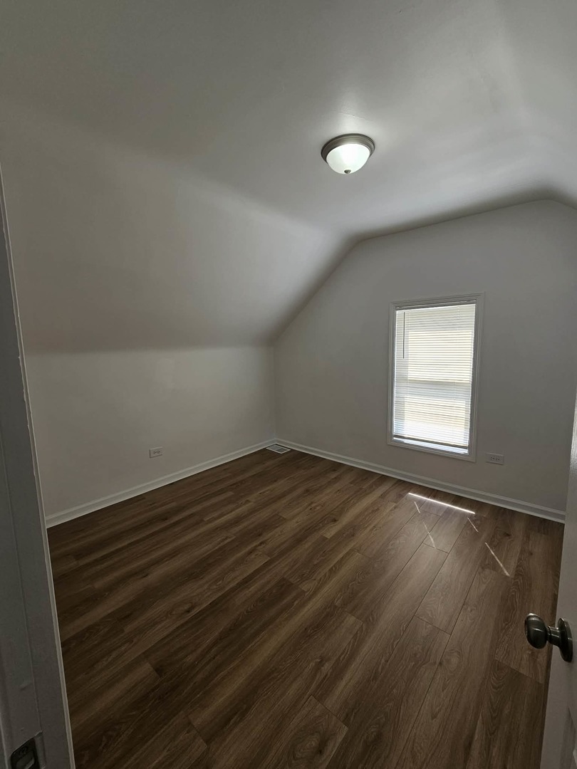 523 S McAlister Avenue, Waukegan, IL 60085