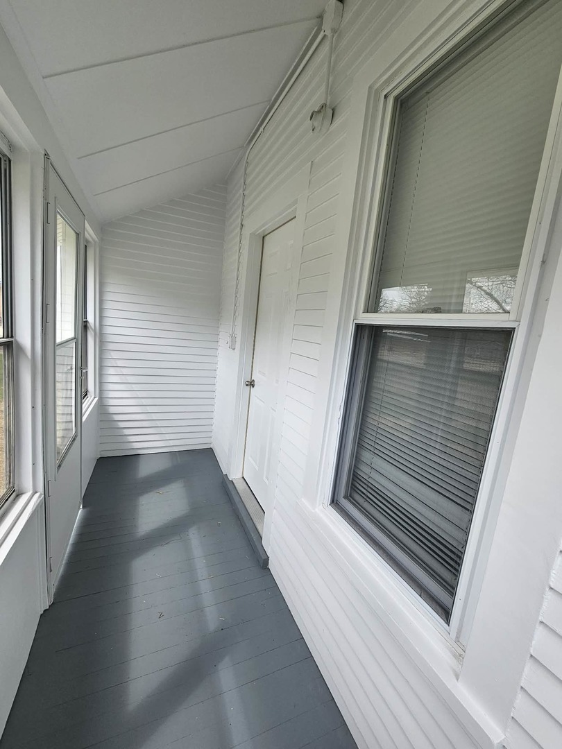 523 S McAlister Avenue, Waukegan, IL 60085