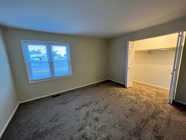 2019 Oak Street #C, St. Charles, IL 60174