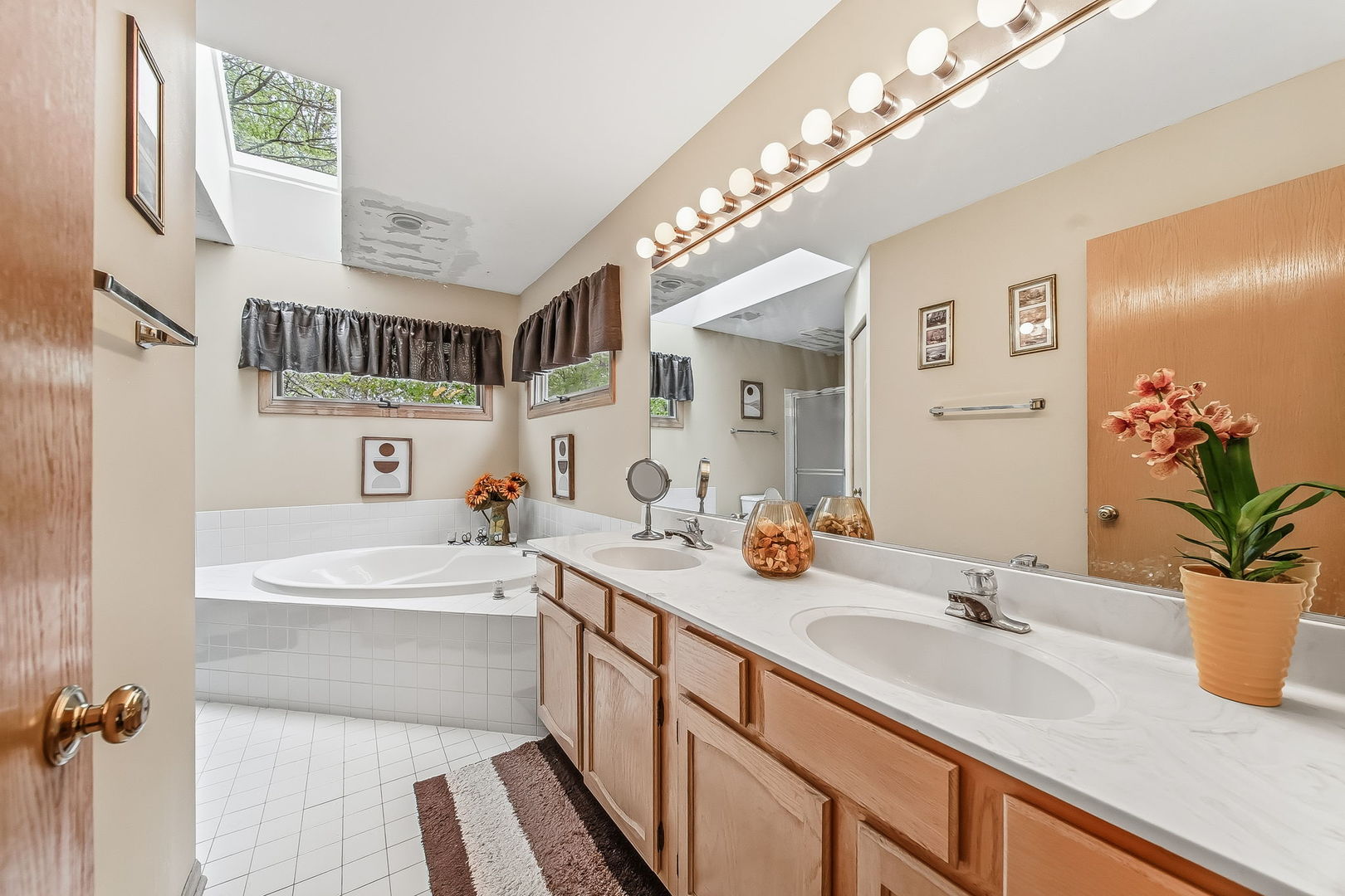 275 Farmhill Drive, Algonquin, IL 60102