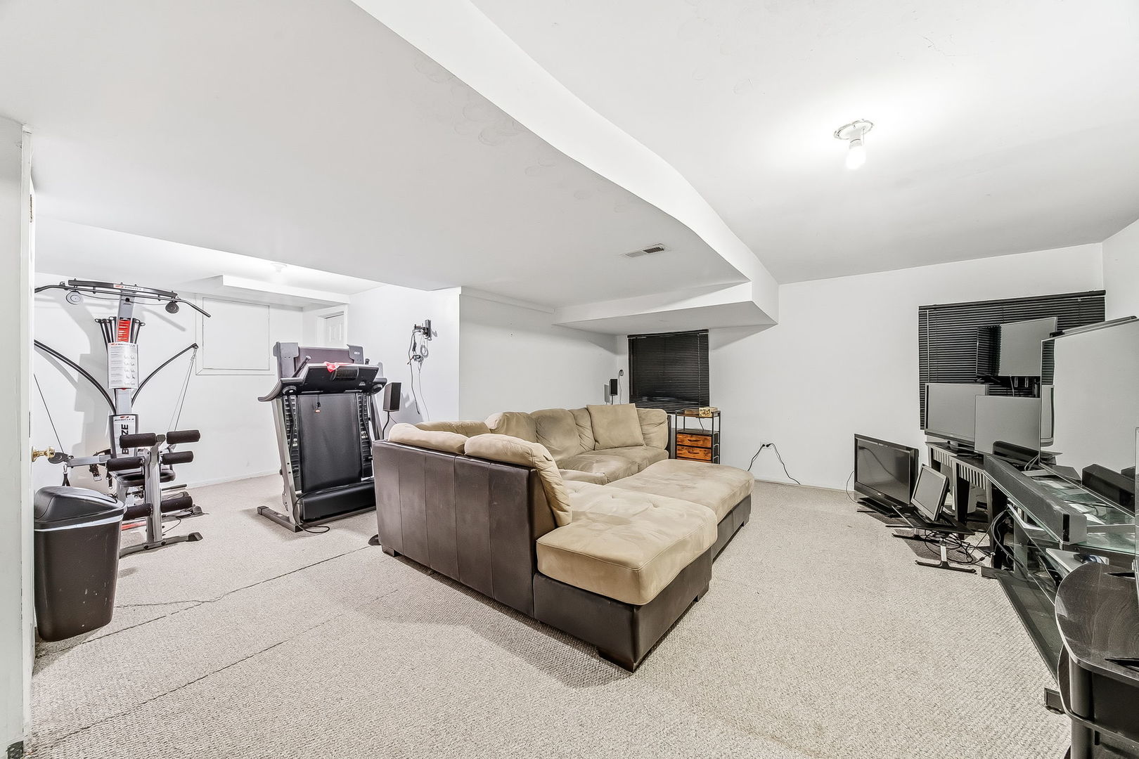 275 Farmhill Drive, Algonquin, IL 60102