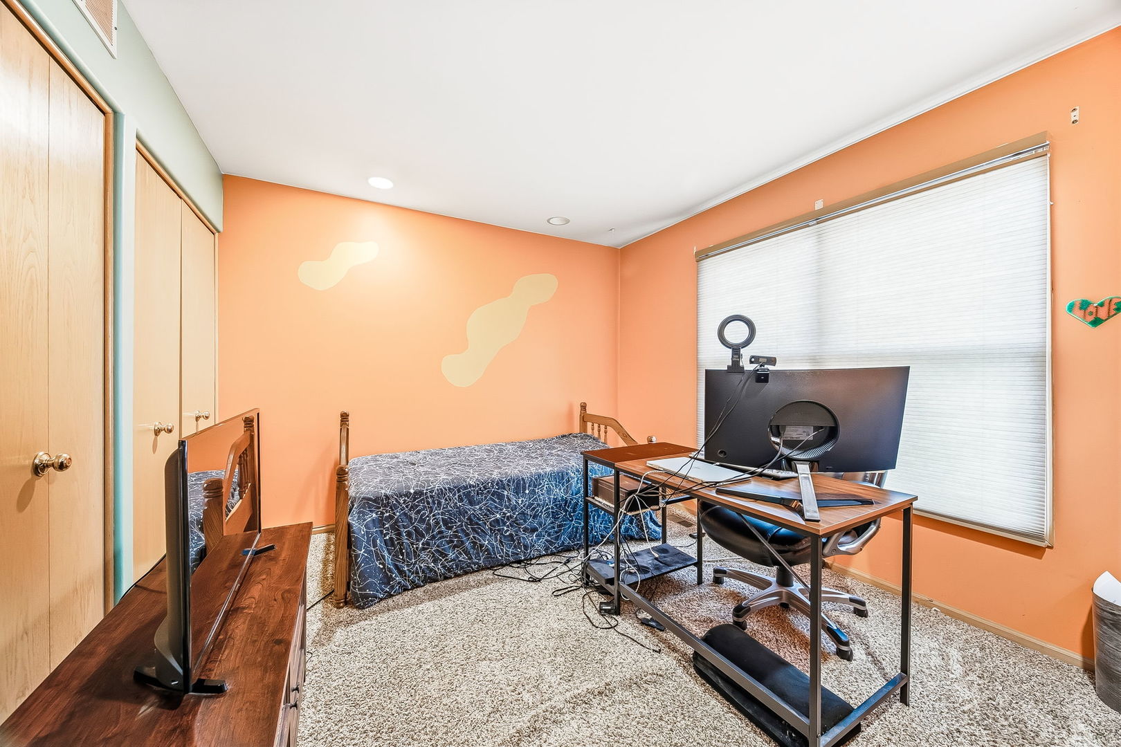 275 Farmhill Drive, Algonquin, IL 60102