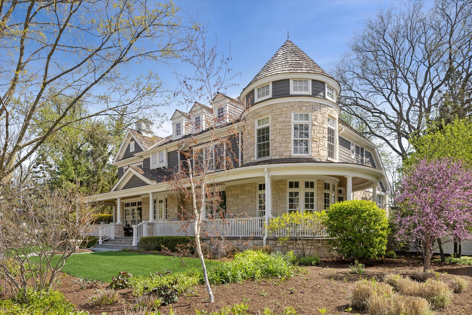 11 S Adams Street, Hinsdale, IL 60521