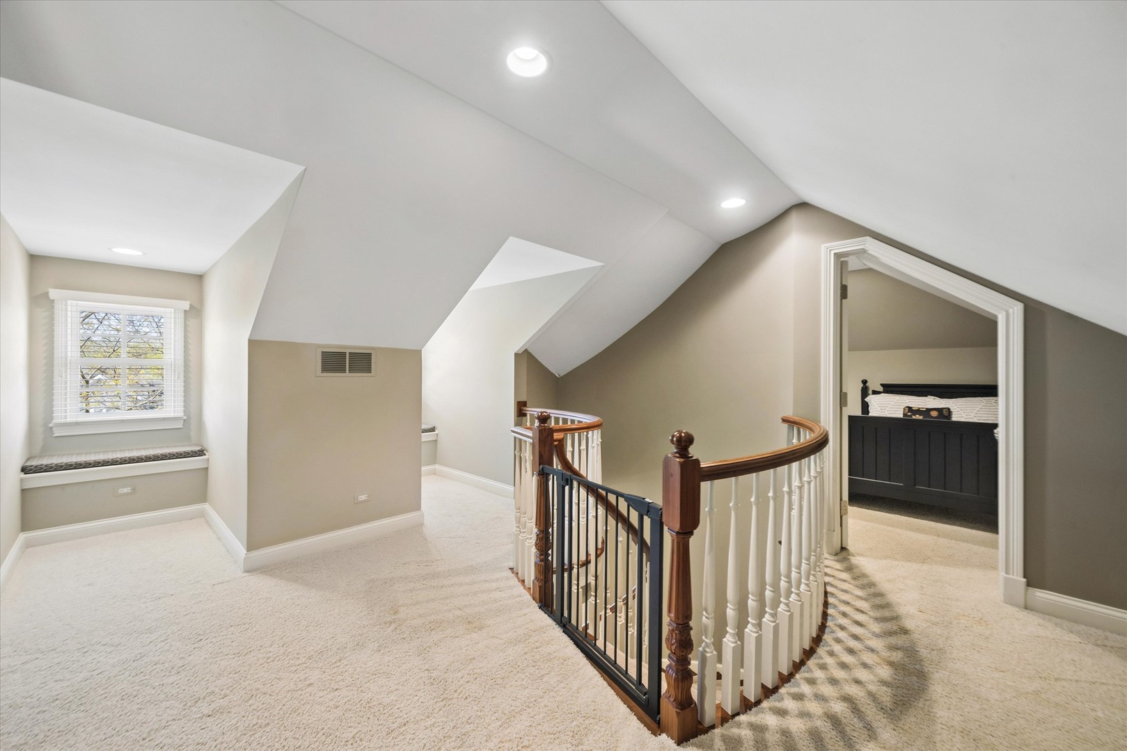 11 S Adams Street, Hinsdale, IL 60521