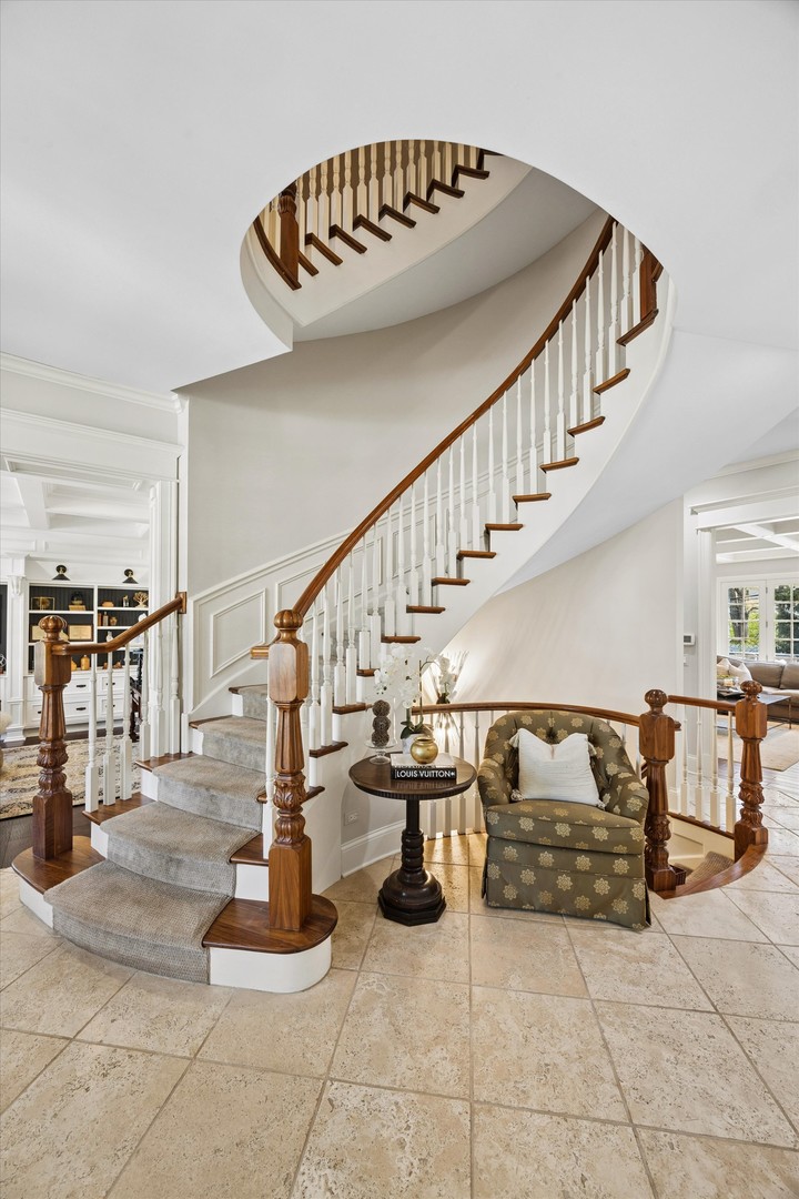 11 S Adams Street, Hinsdale, IL 60521