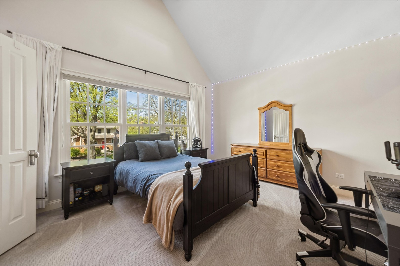 11 S Adams Street, Hinsdale, IL 60521