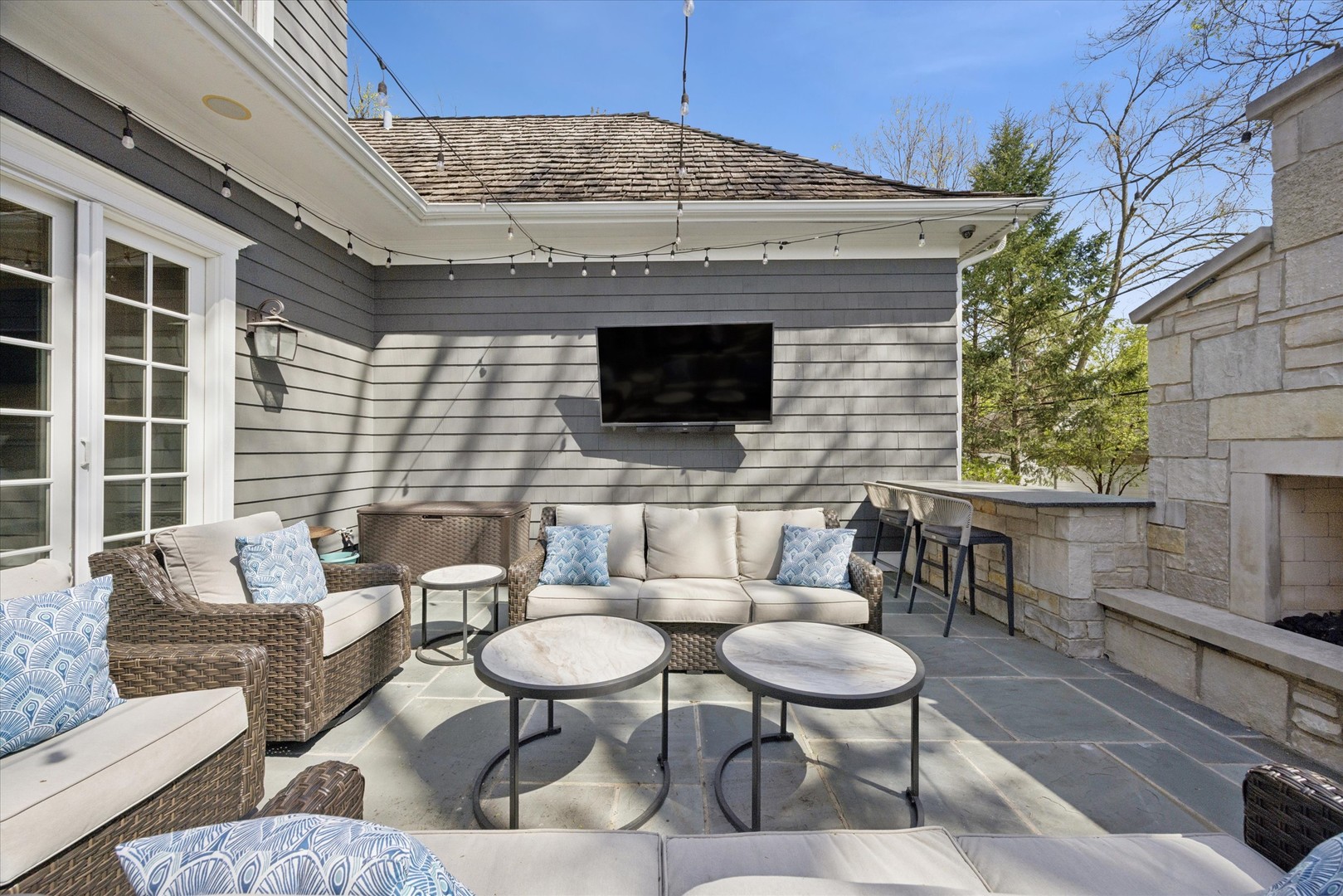 11 S Adams Street, Hinsdale, IL 60521