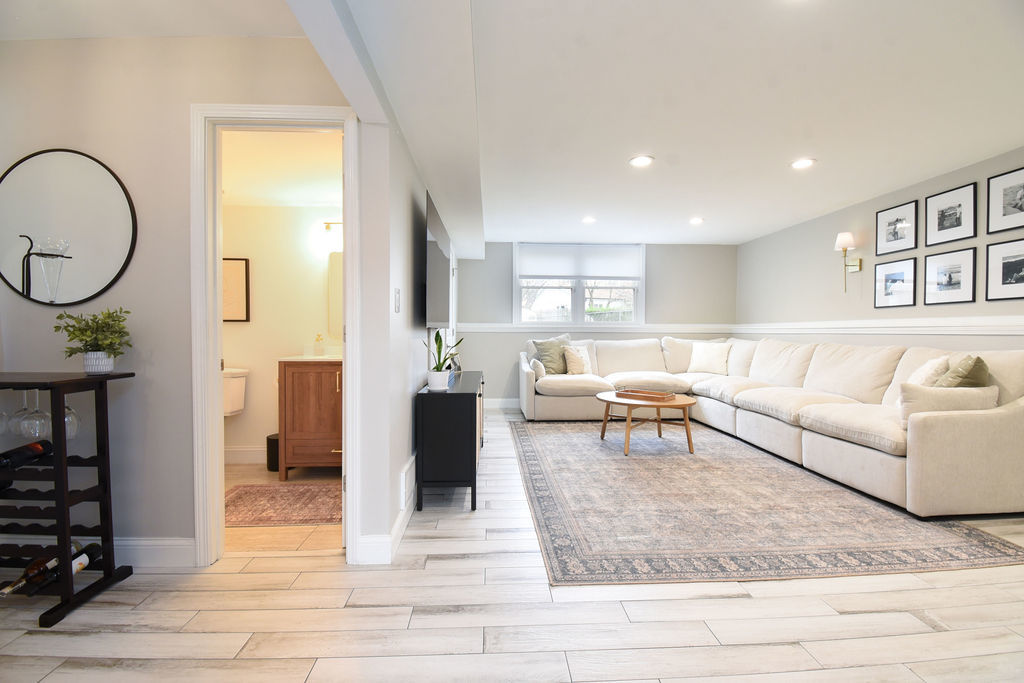 1112 N Old Bridge Road, Palatine, IL 60067