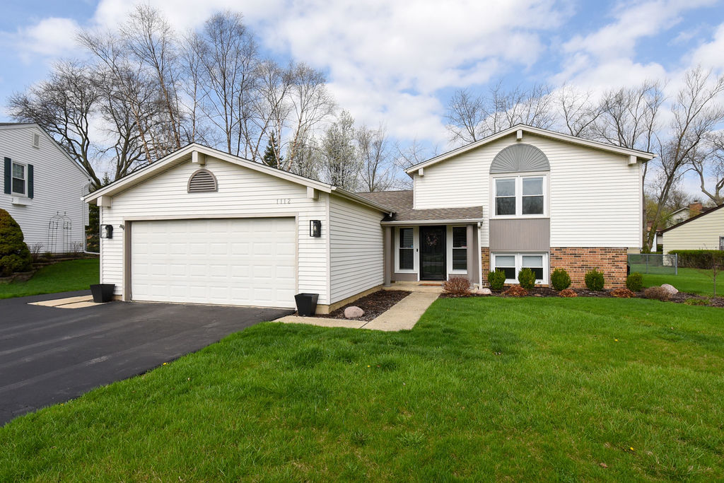 1112 N Old Bridge Road, Palatine, IL 60067