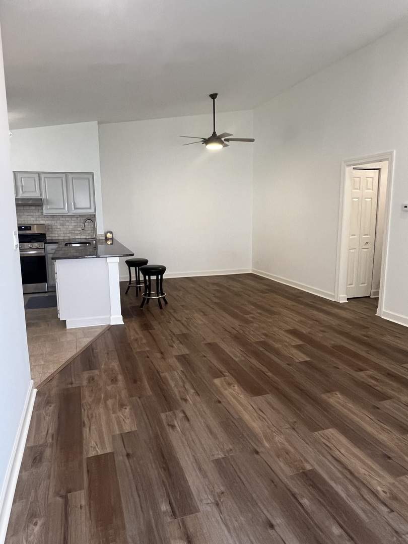 1830 Shetland Road, Naperville, IL 60565