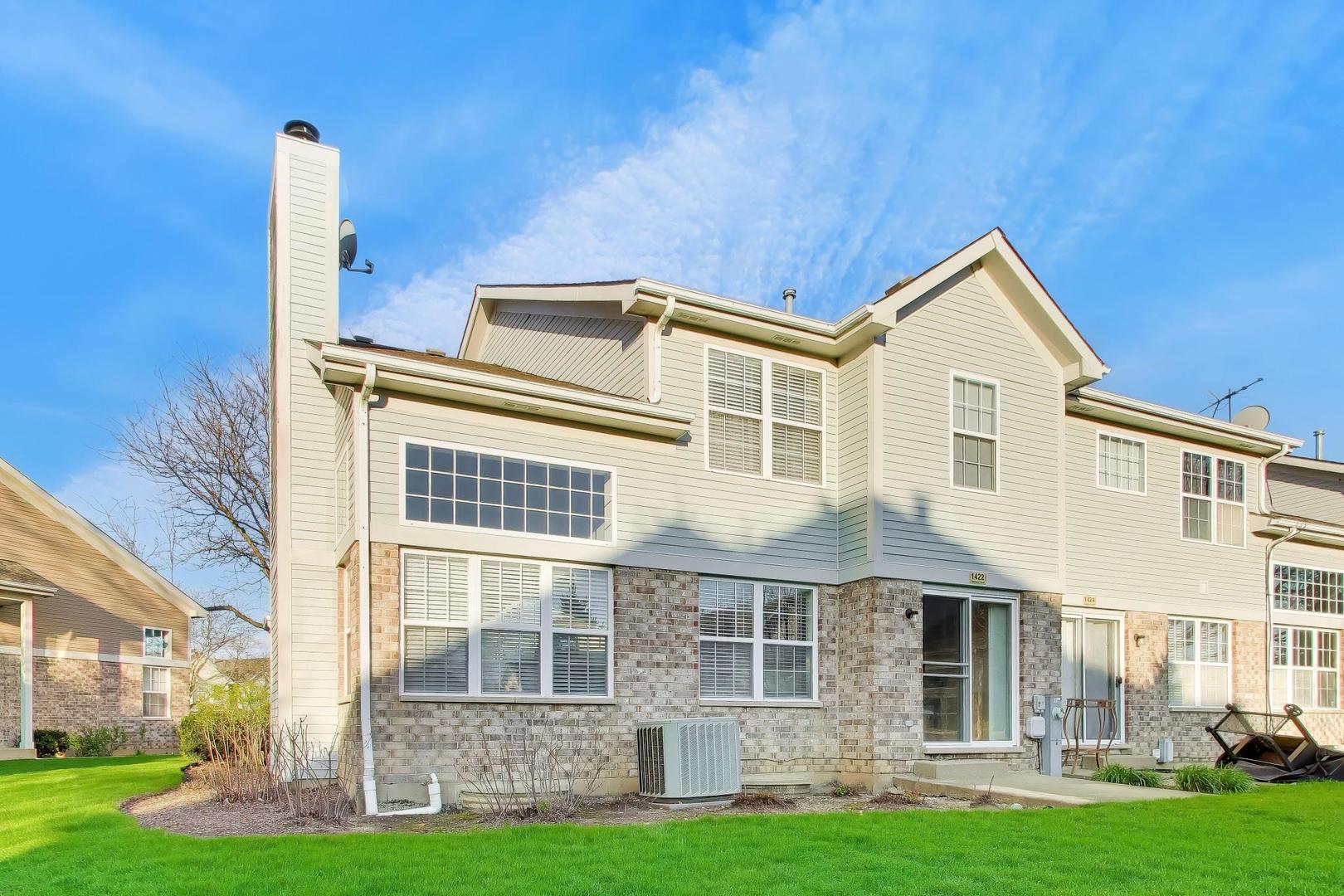 1422 Welland Court #1422, Roselle, IL 60172