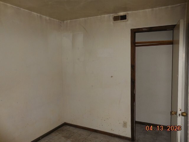 4043 W 5th Avenue, Chicago, IL 60624