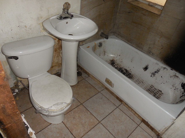 4043 W 5th Avenue, Chicago, IL 60624