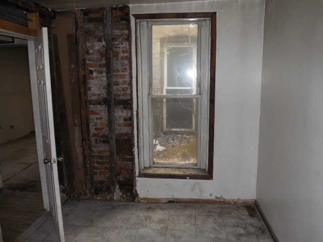 4043 W 5th Avenue, Chicago, IL 60624