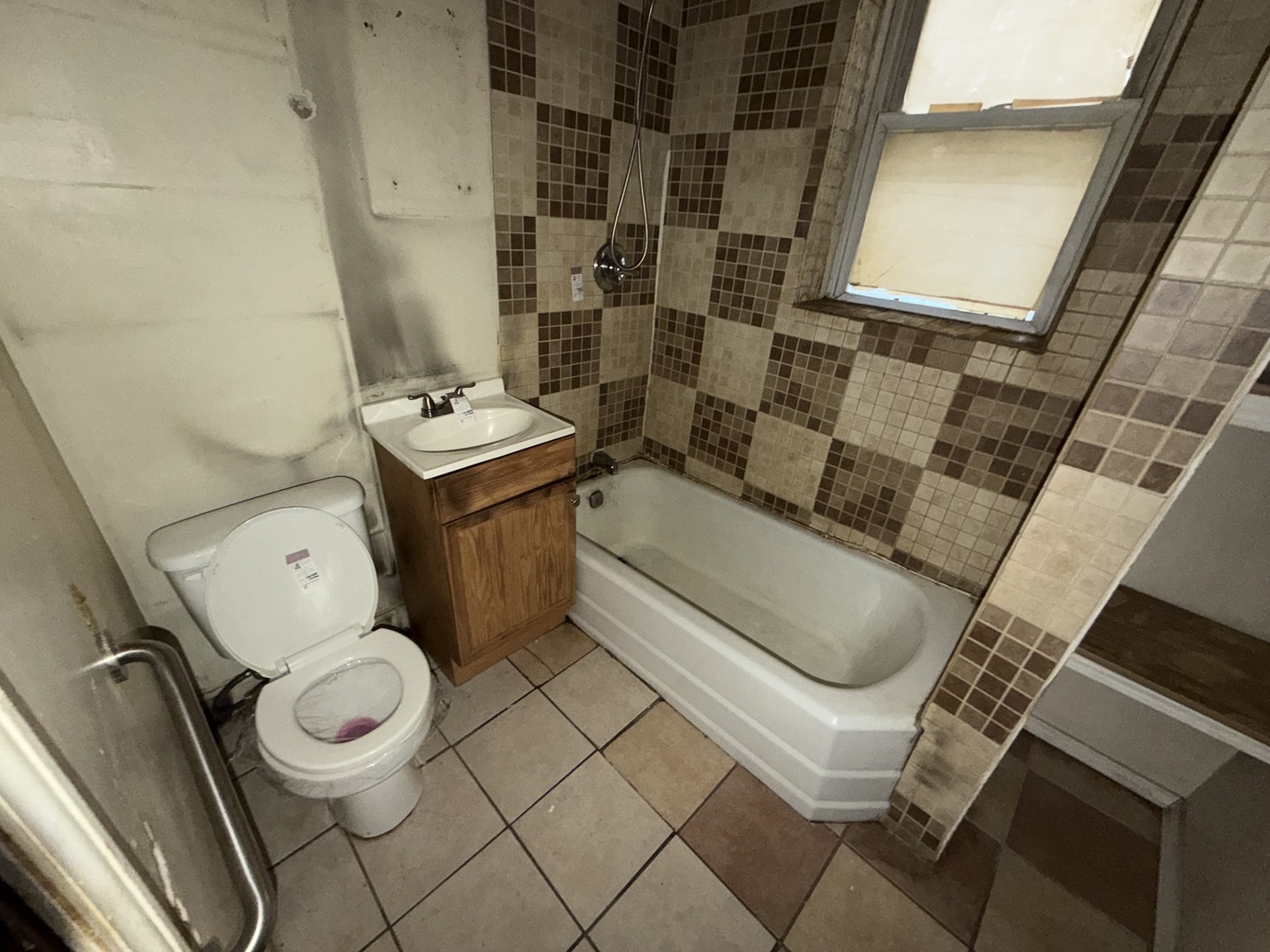 4043 W 5th Avenue, Chicago, IL 60624