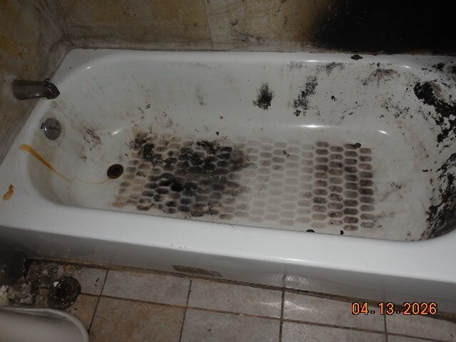 4043 W 5th Avenue, Chicago, IL 60624