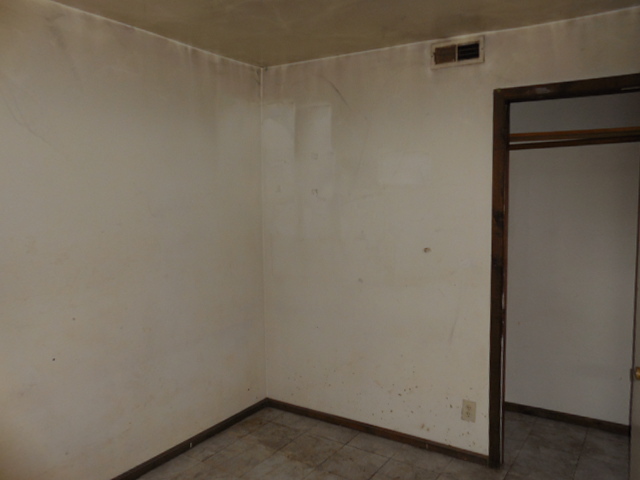 4043 W 5th Avenue, Chicago, IL 60624