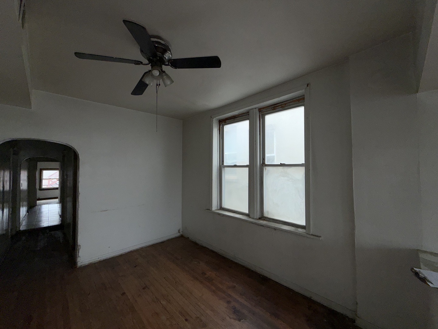 4043 W 5th Avenue, Chicago, IL 60624