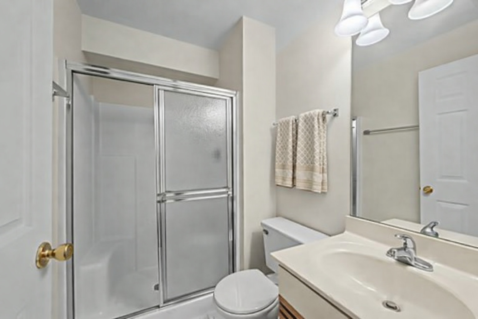 611 Hapsfield Lane #100, Buffalo Grove, IL 60089