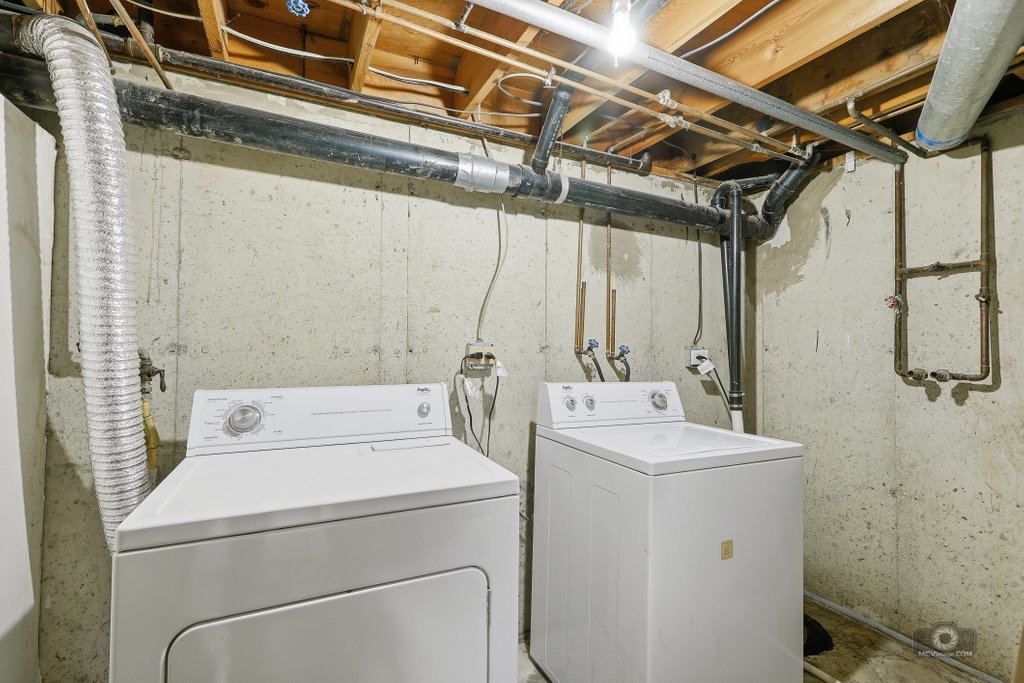 226 Elkhorn Court #B, Bolingbrook, IL 60440