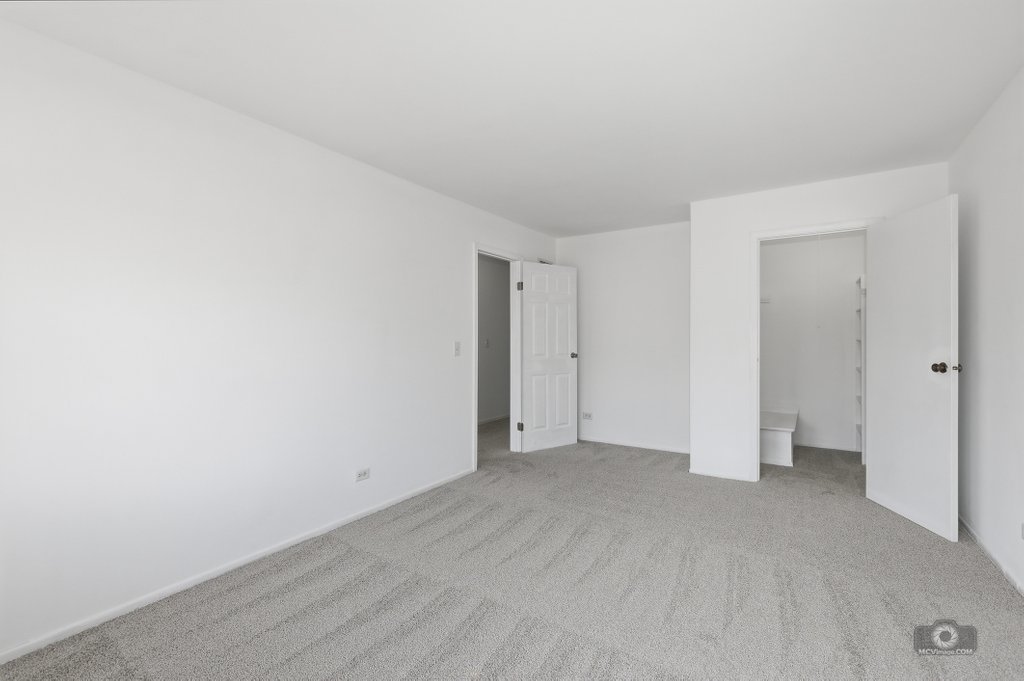 226 Elkhorn Court #B, Bolingbrook, IL 60440