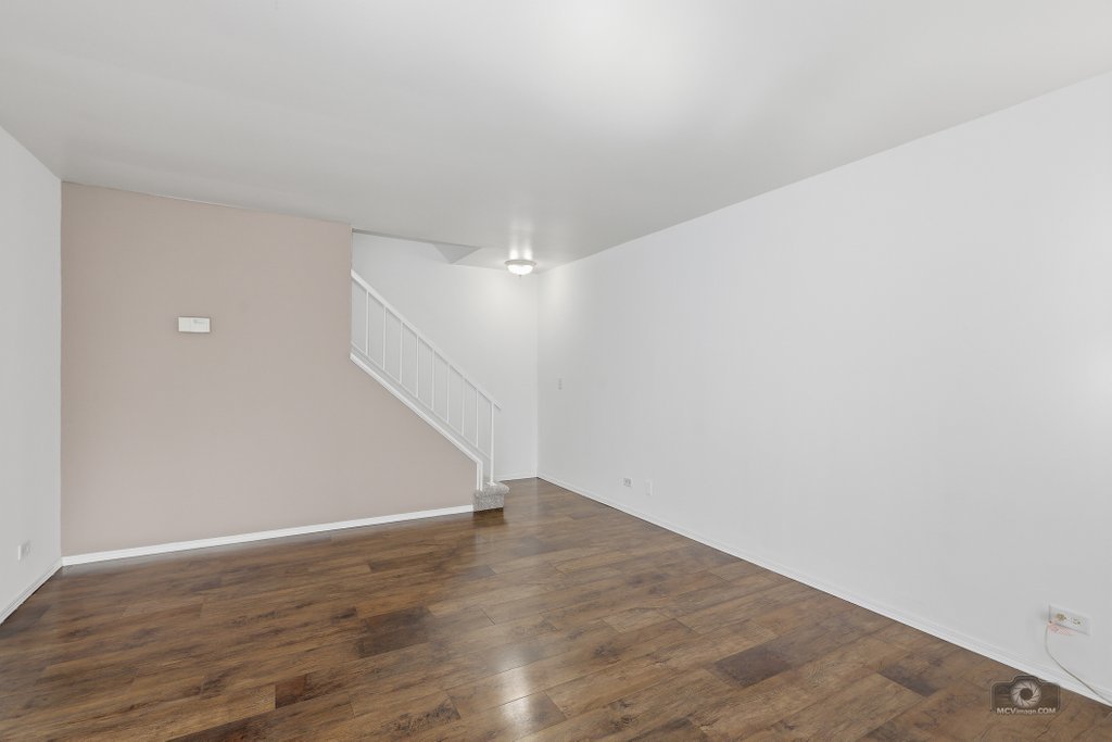 226 Elkhorn Court #B, Bolingbrook, IL 60440