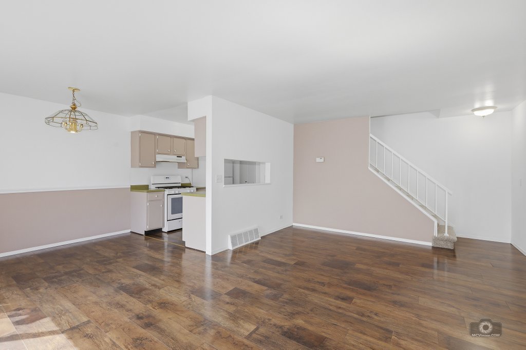 226 Elkhorn Court #B, Bolingbrook, IL 60440