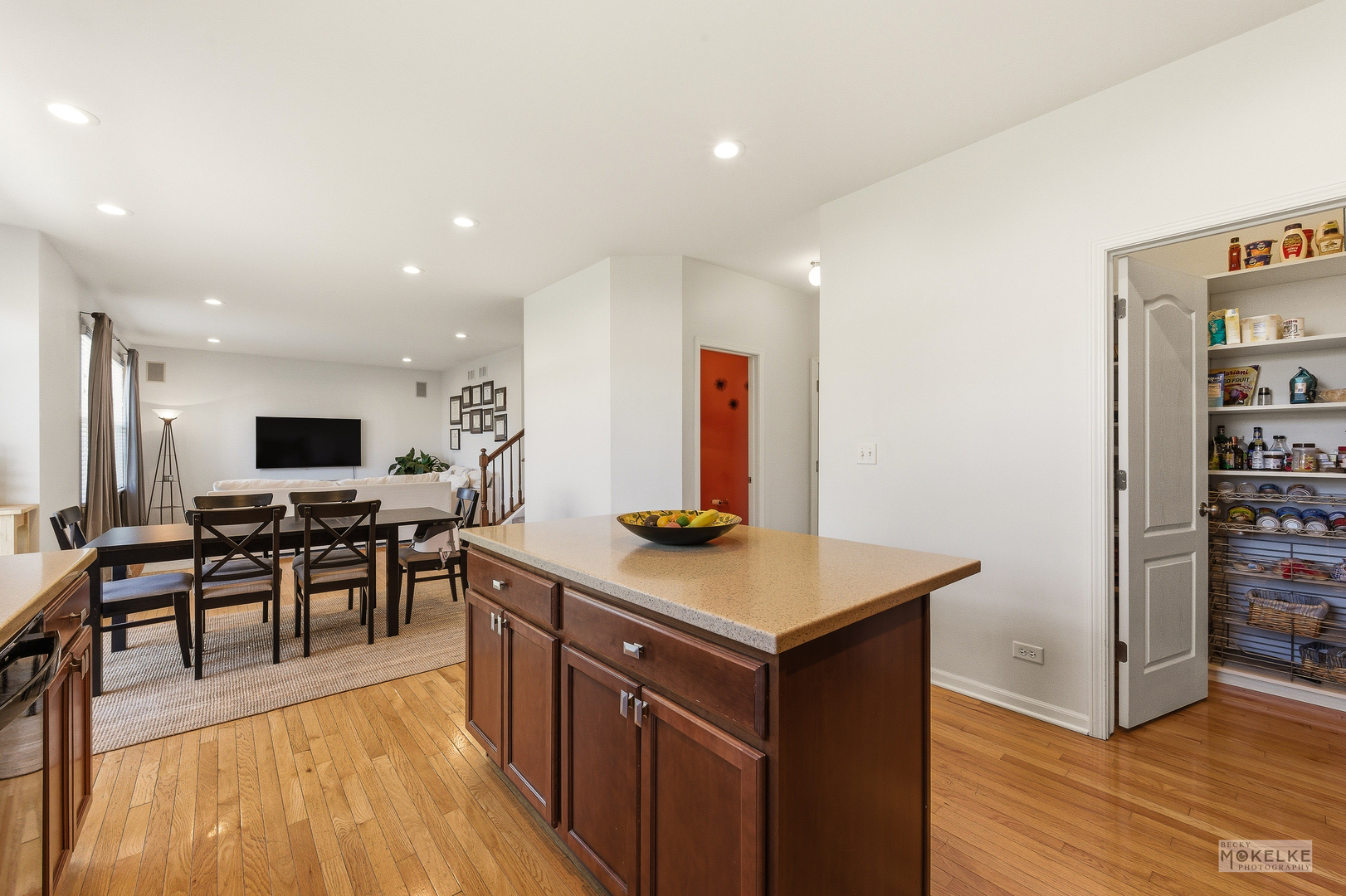 4355 Schofield Drive, Oswego, IL 60543