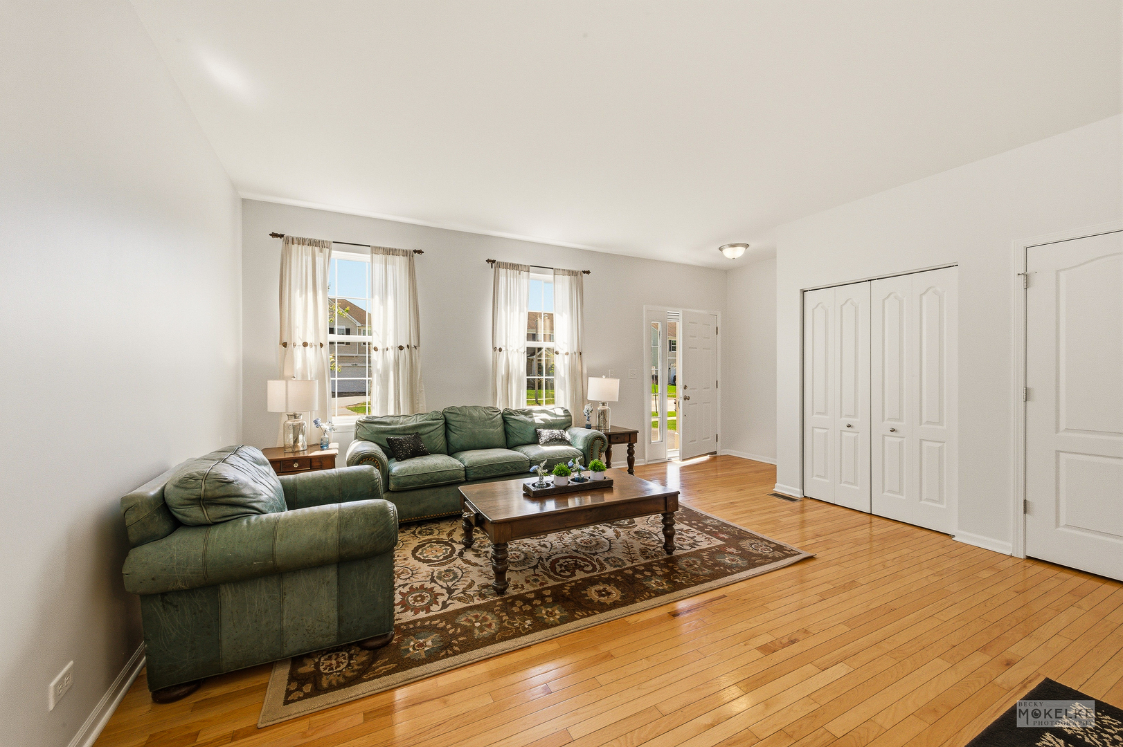 4355 Schofield Drive, Oswego, IL 60543