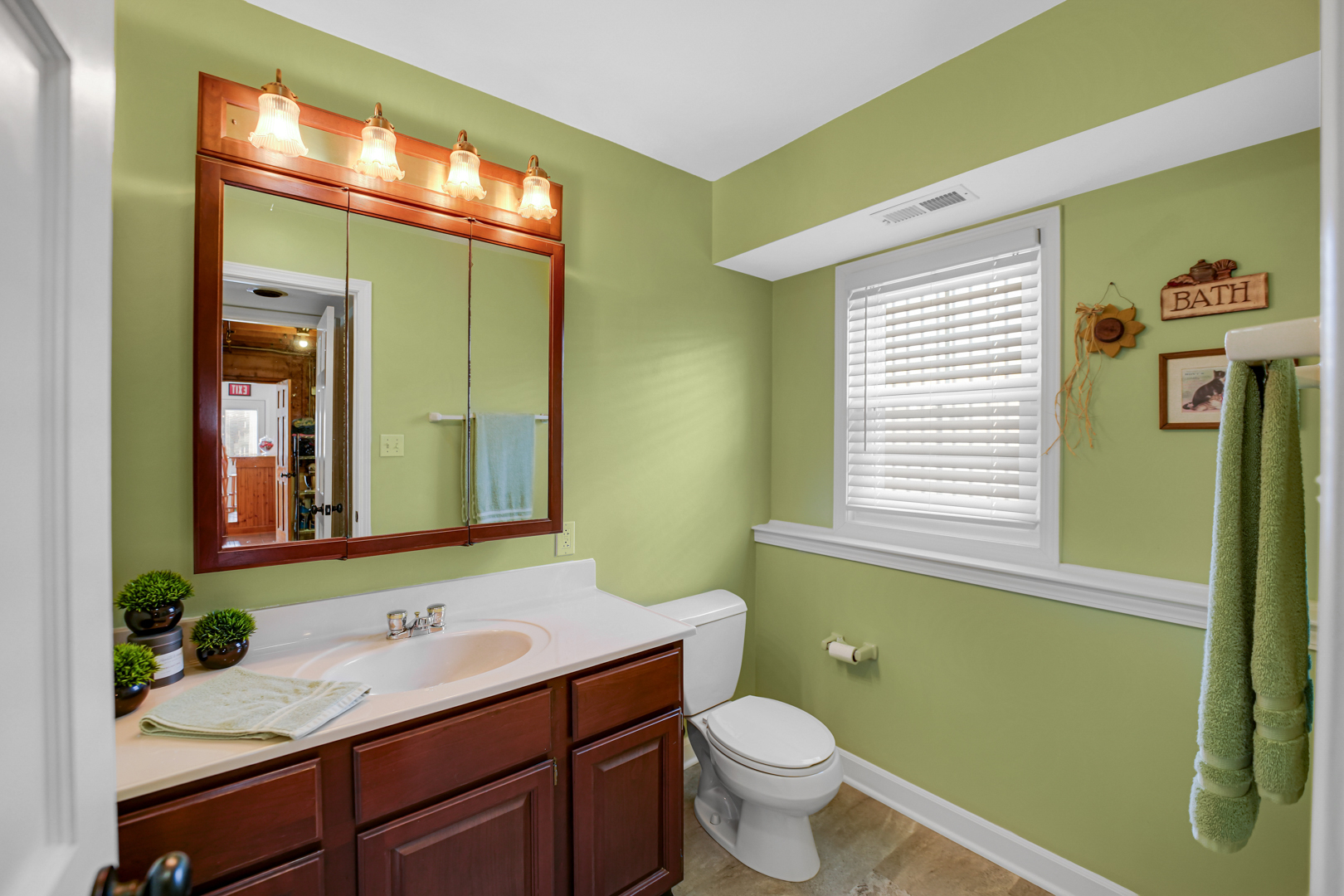 3051 183rd Street, Lansing, IL 60438