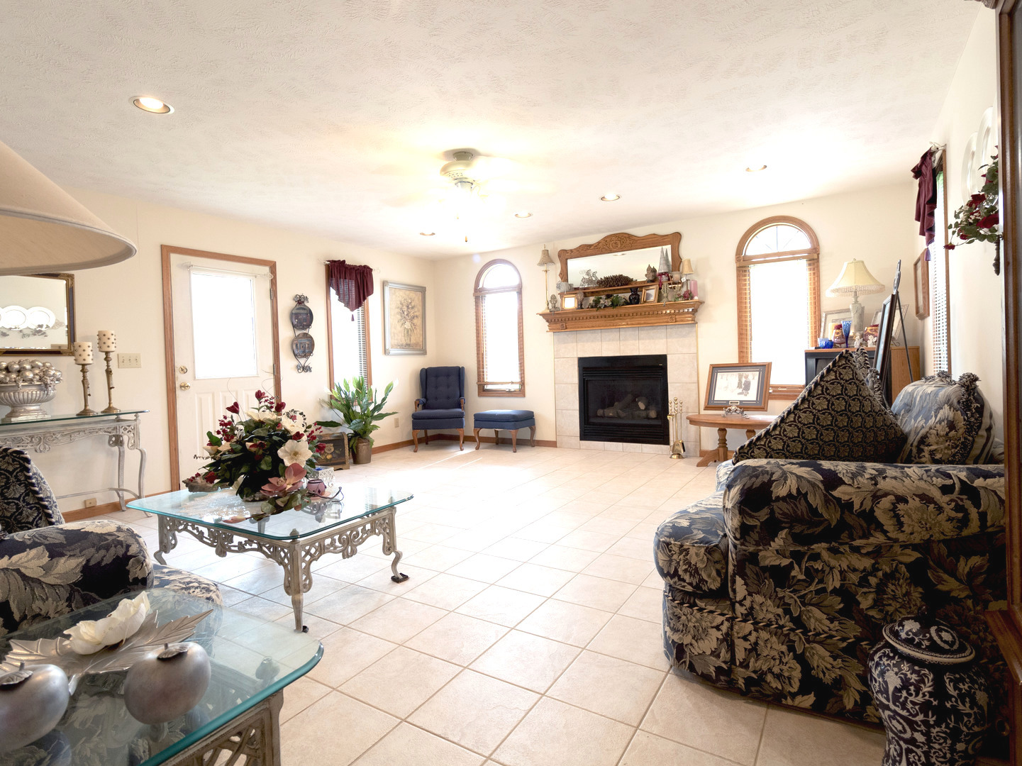 6240 N GUN CLUB Road, Morris, IL 60450