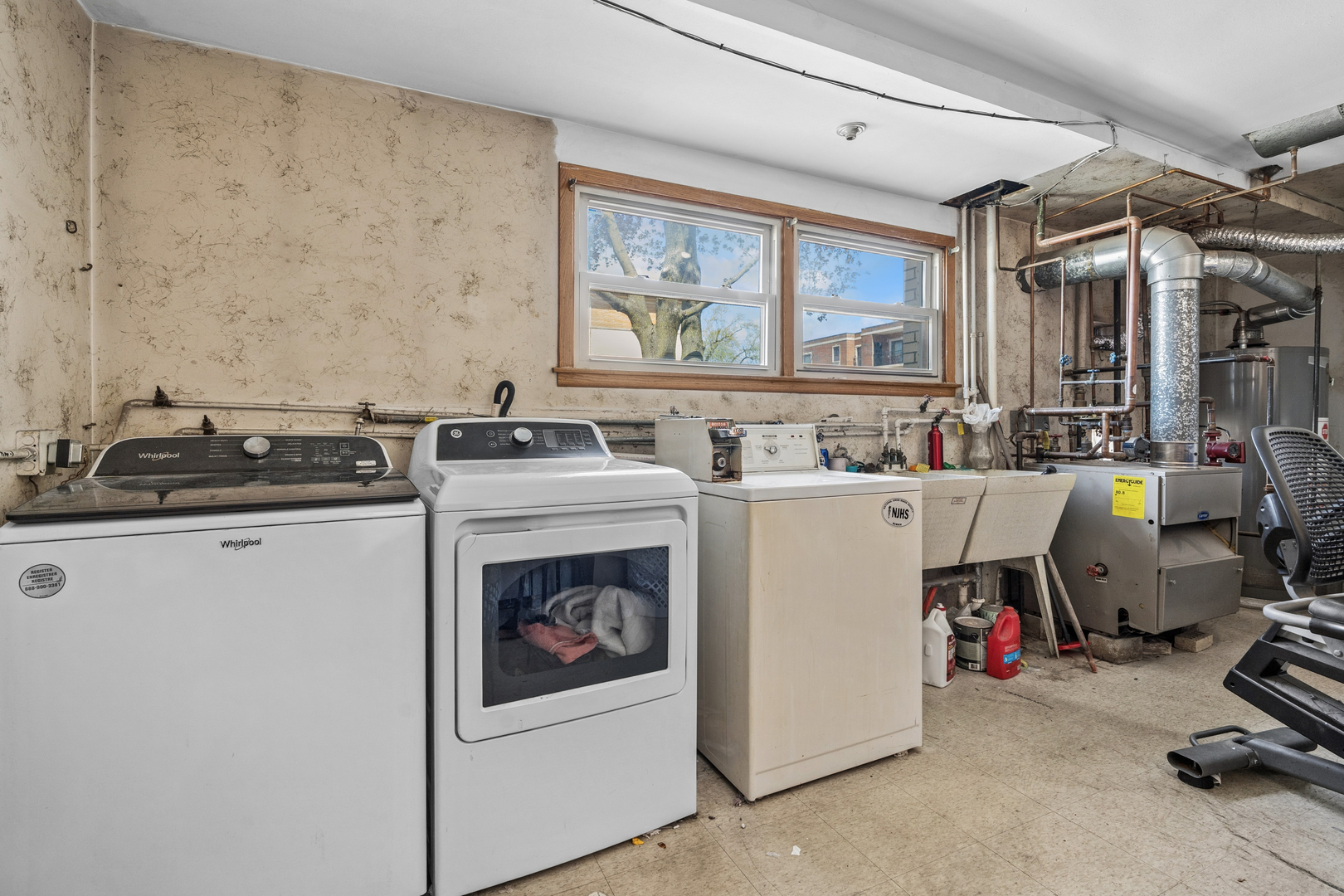 2746 N 75th Court, Elmwood Park, IL 60707