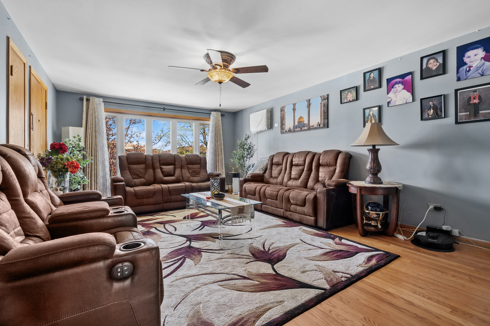 2746 N 75th Court, Elmwood Park, IL 60707