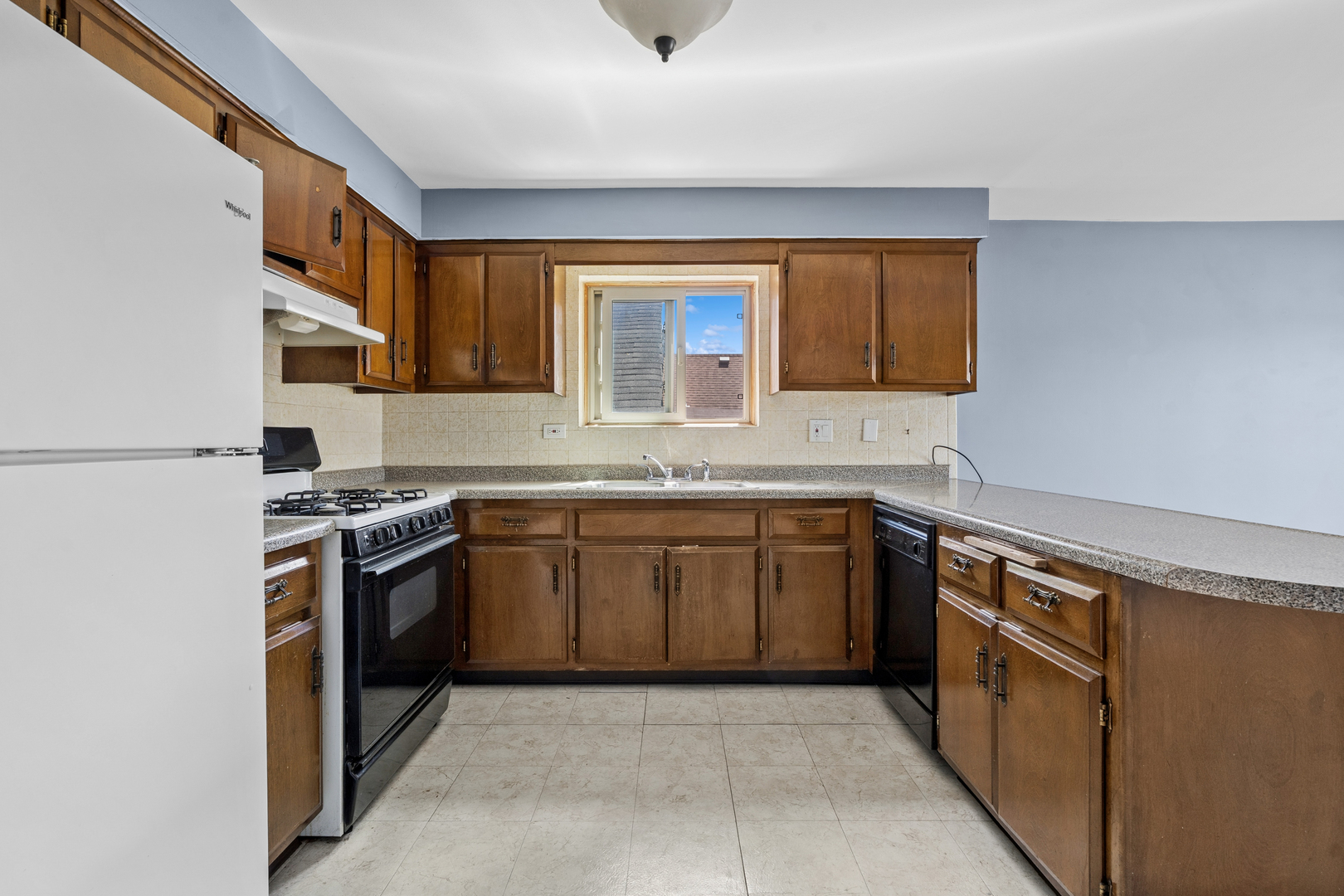 2746 N 75th Court, Elmwood Park, IL 60707