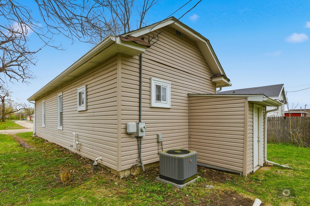 205 Reverend Walton Drive, Lockport, IL 60441