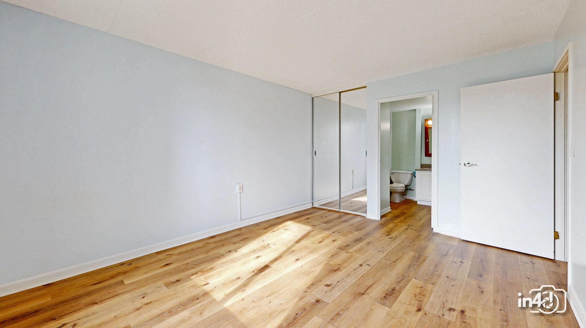 1750 N Marywood Avenue #207, Aurora, IL 60505