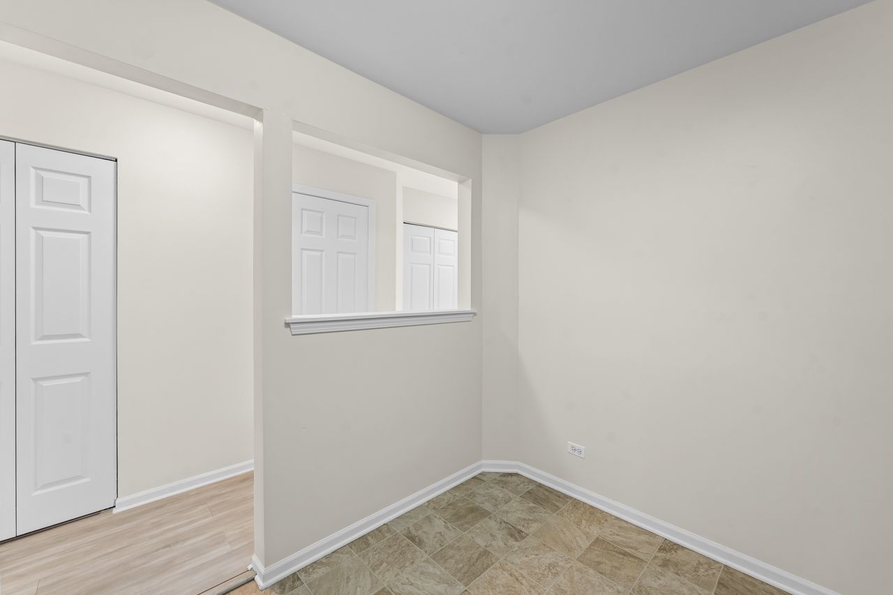 24 Millers Lane, Mount Prospect, IL 60056