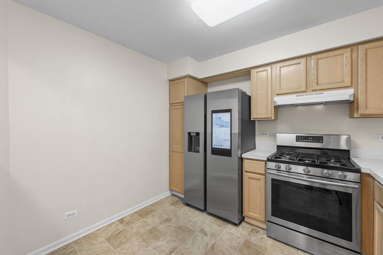 24 Millers Lane, Mount Prospect, IL 60056