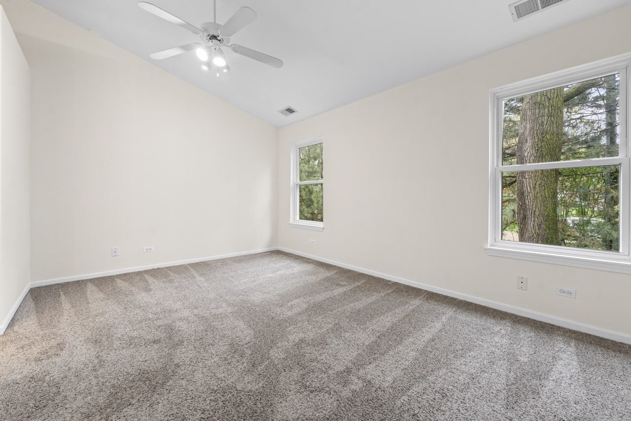 24 Millers Lane, Mount Prospect, IL 60056