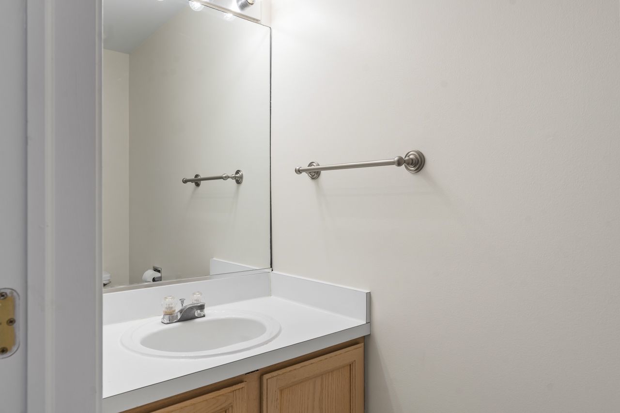 24 Millers Lane, Mount Prospect, IL 60056