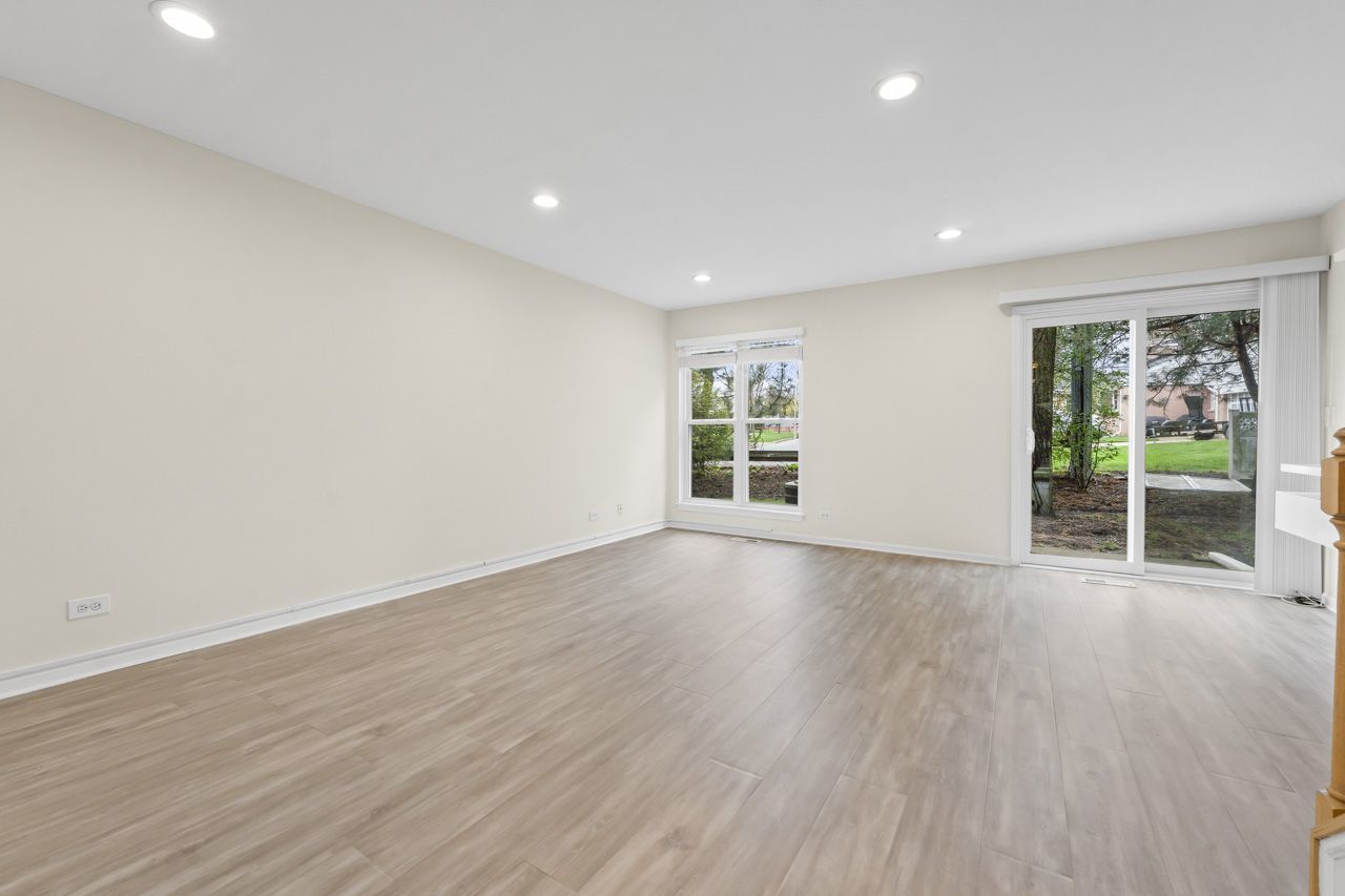 24 Millers Lane, Mount Prospect, IL 60056