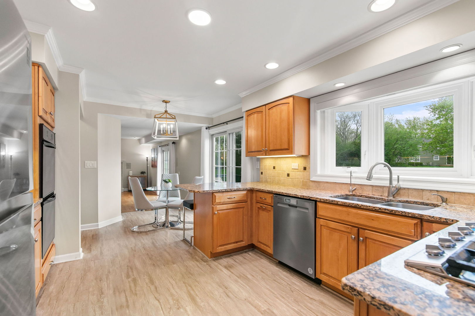 995 Georgetowne Lane, Barrington, IL 60010