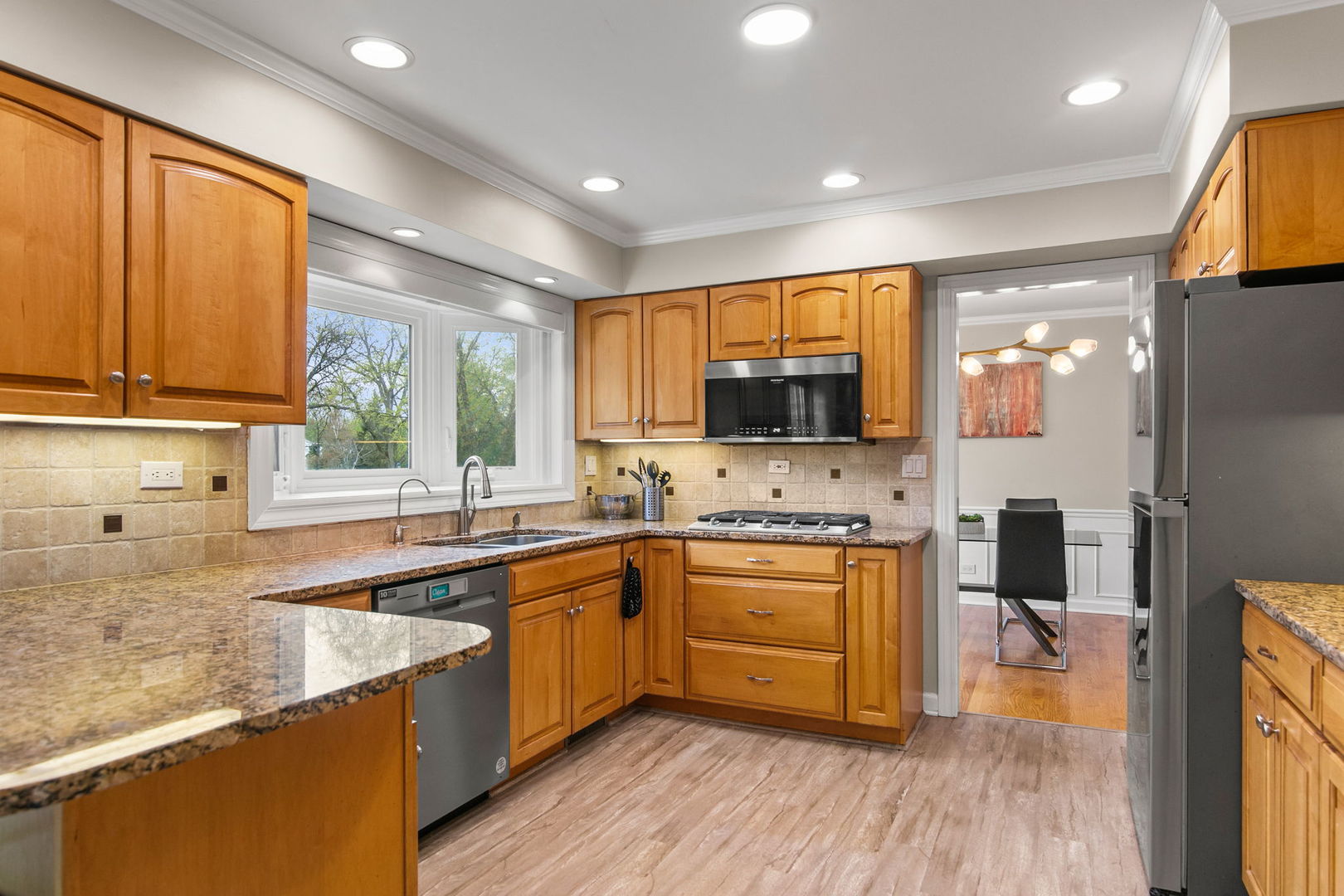 995 Georgetowne Lane, Barrington, IL 60010