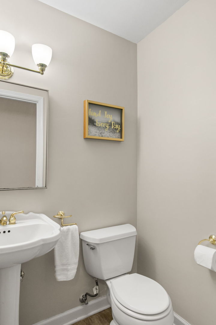 995 Georgetowne Lane, Barrington, IL 60010