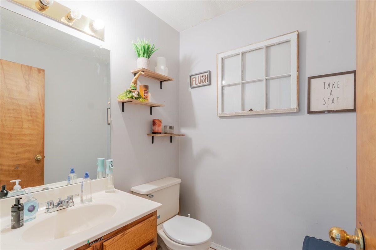 12 Spiria Court, Bloomington, IL 61701