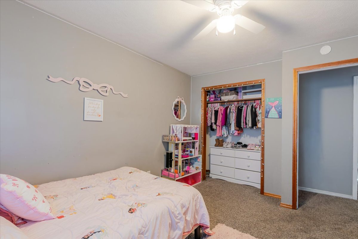 12 Spiria Court, Bloomington, IL 61701